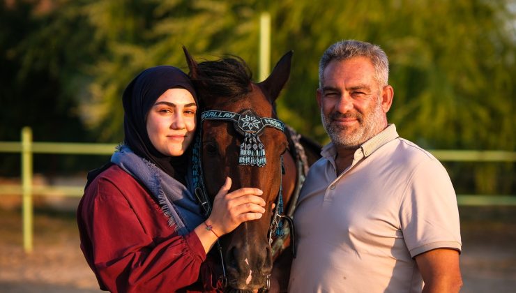 Hayvanlardan çok korkuyordu, şimdi binicilik eğitmeni! Gaziantep’te baba-kızın at tutkusu
