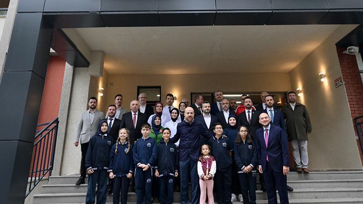 İlim Yayma Vakfı Mütevelli Heyeti Başkanı Bilal Erdoğan, Düzce’de öğrencilerle buluştu