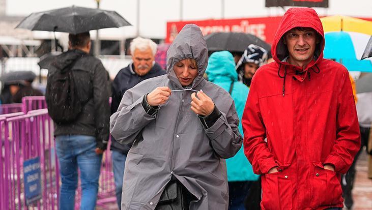 İstanbul’da sel felaketi sonrası yağış ne kadar sürecek? 48 il için ‘sarı’ ve ‘turuncu’ kodlu uyarı