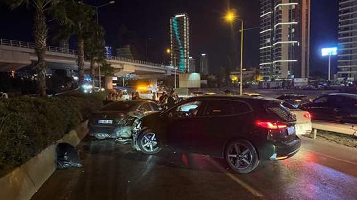 İzmir’de zincirleme kaza! 4 kişi yaralı