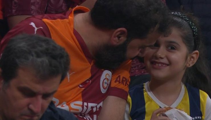 Maça damga vuran kare! Galatasaraylı baba, Fenerbahçeli kızıyla tribünde