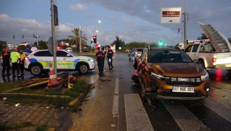 Manavgat’ta aynı kavşakta ikinci facia! Kırmızı ışıkta bekleyen araçlara kamyon çarptı