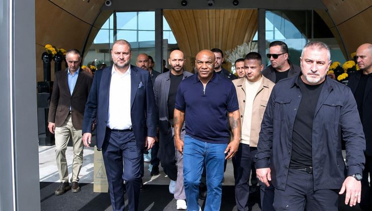 Mike Tyson İstanbul’a geldi! Derbi sorusuna bomba yanıt