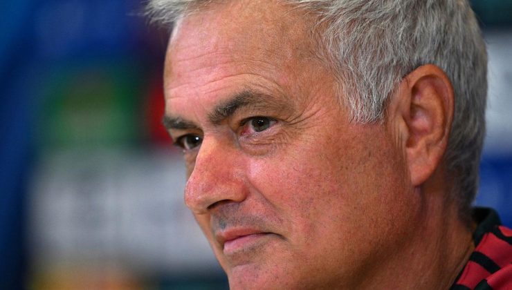 Mourinho’dan ültimatom: Yedek kulübesinde bile oturamaz