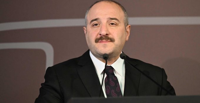 Mustafa Varank’tan Koç Ailesi’ne Gazze teşekkürü