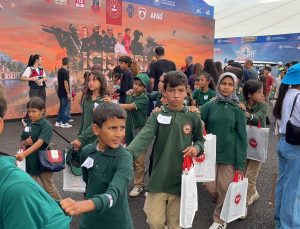 Şanlıurfa’da yağmura rağmen TEKNOFEST’e ziyaretçi akını
