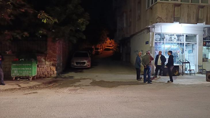 Sokak ortasında yanına yaklaşıp filanın selamı var dediler! Genç kızı dövüp 75 bin lirasını gasp ettiler