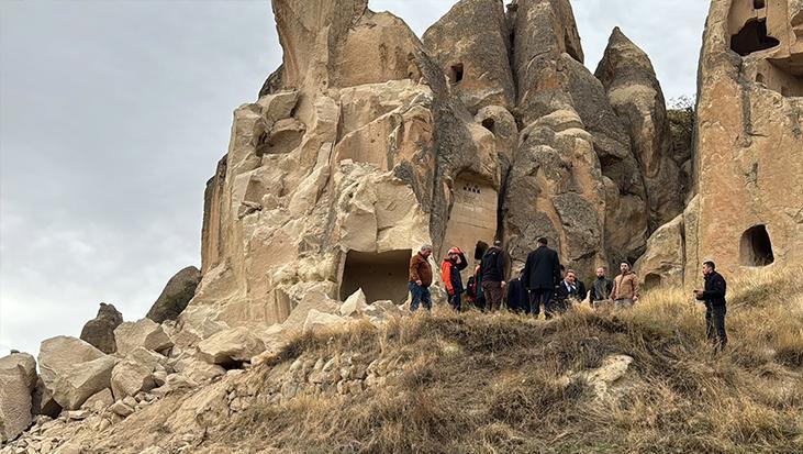SON DAKİKA PERİBACASI HABERLERİ: Kapadokya’da peribacası çöktü: Ölü ve yaralılar var