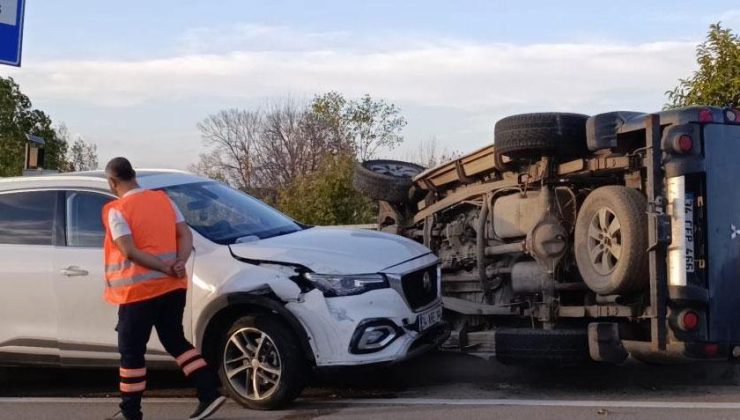 Tekirdağ’da film gibi olay! İçinde çocuk varken otomobili kaçırdı: Önce yayaya, ardından 2 araca çarptı